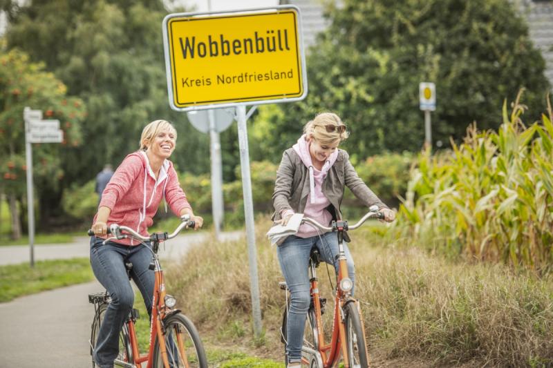 MIt dem Fahrrad durch Wobbenbüll | © Foto Oliver Franke