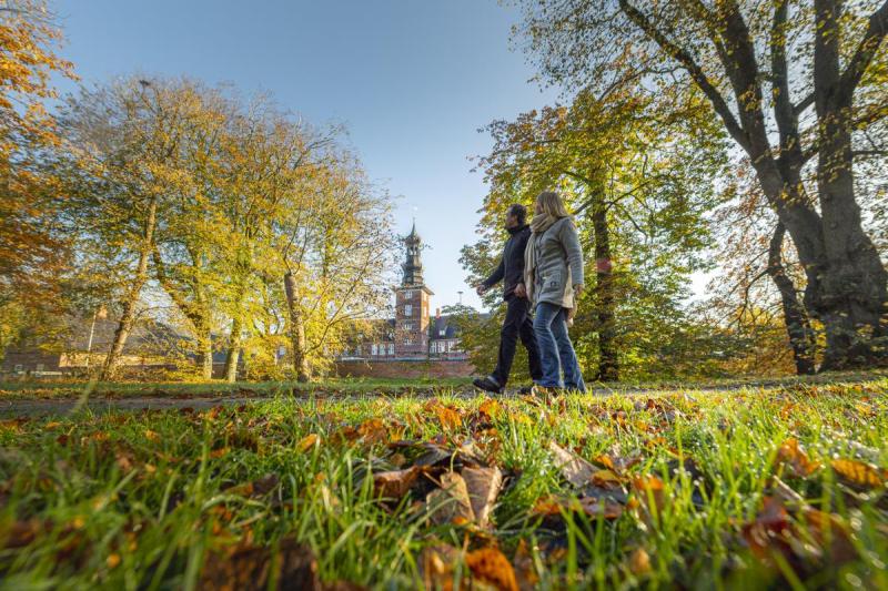 Husumer Schlosspark im Herbst entdecken | © Foto Oliver Franke