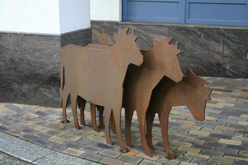 Kuh-Skulptur in der Unteren Neustadt | © Tourismus und Stadtmarketing Husum GmbH