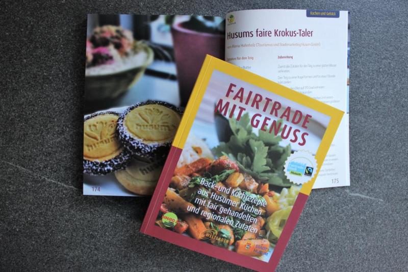 Fairtrade Kochbuch aus Husum € 12,95 | © Tourismus und Stadtmarketing Husum GmbH